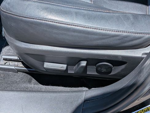 Used 2019 MAZDA MAZDA3 AWD Hatchback w/ Premium Pkg image 21