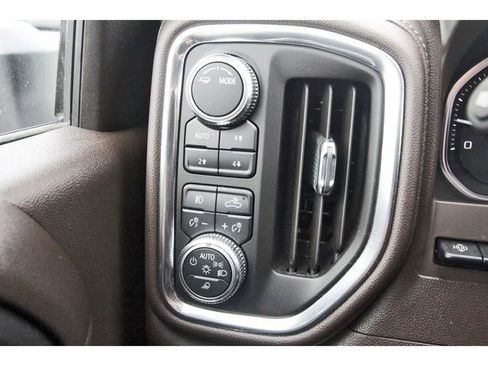 Used 2021 GMC Sierra 2500 Denali w/ Denali Ultimate Package image 21