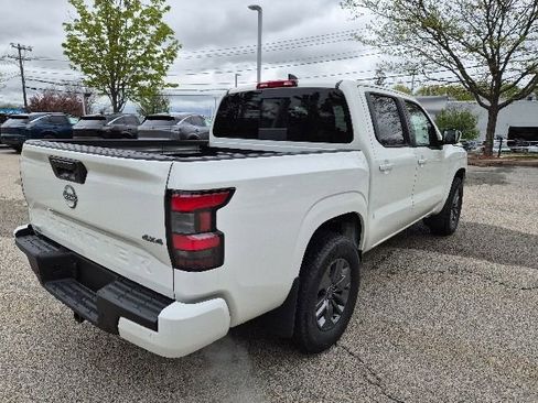New 2026 Nissan Frontier SV w/ SV Convenience Package AWD/4WD image 8