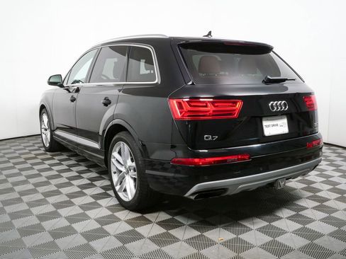 Used 2018 Audi Q7 3.0T Prestige AWD/4WD image 3