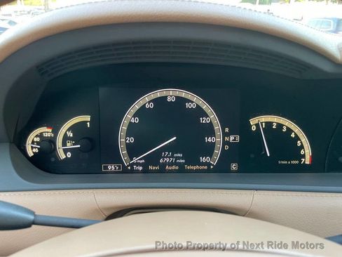 Used 2009 Mercedes-Benz CL 550 4MATIC image 18