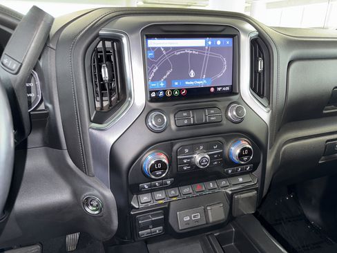 Used 2019 GMC Sierra 1500 SLT w/ SLT Premium Plus Package AWD/4WD image 28