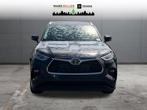 New 2026 Toyota Highlander Limited AWD/4WD image 9