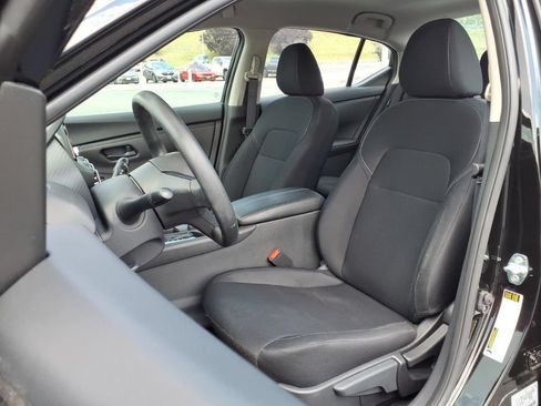 Used 2024 Nissan Sentra S FWD image 2