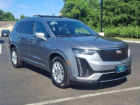 Certified 2025 Cadillac XT6 Luxury AWD/4WD image 5