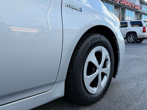 Used 2012 Toyota Prius Two image 19