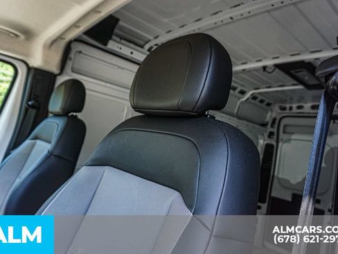 Used 2025 RAM ProMaster 2500 w/ Convenience Group FWD image 19