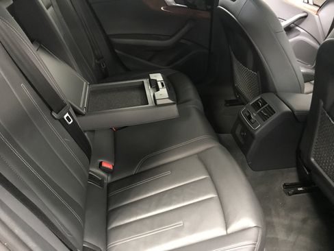 Used 2023 Audi A4 2.0T Premium w/ Convenience Package image 13