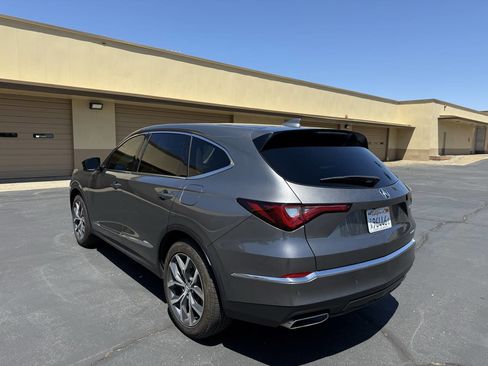Used 2024 Acura MDX SH-AWD w/ Technology Package image 5