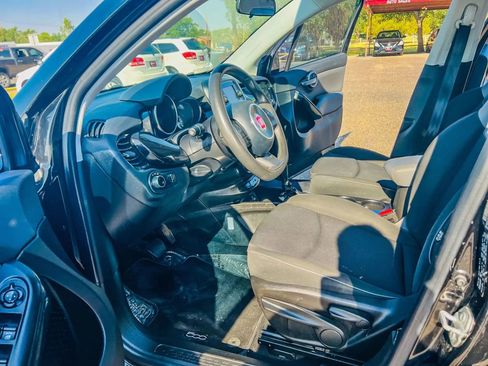 Used 2016 FIAT 500X Easy image 19