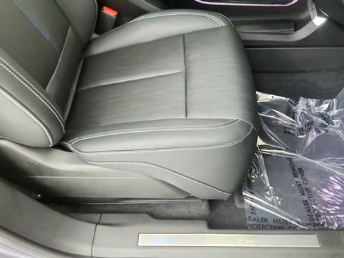 Used 2024 Cadillac Lyriq Luxury AWD/4WD image 37