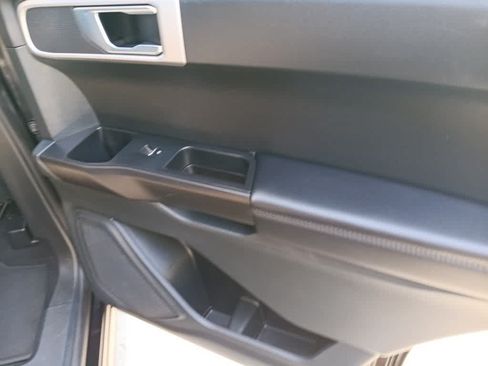 Used 2021 Ford Explorer 4WD image 23