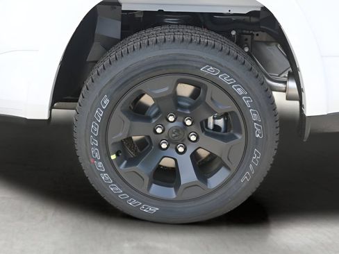 New 2026 RAM 1500 Lone Star AWD/4WD image 9