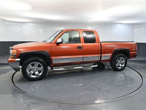 Used 2001 GMC Sierra 1500 4x4 Extended Cab w/ Convenience Plus Group image 10
