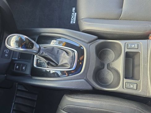 Used 2021 Nissan Rogue Sport SL w/ Premium Package FWD image 27