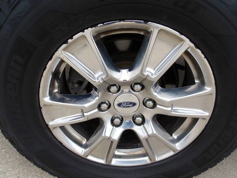 Used 2015 Ford F150 XLT w/ Equipment Group 302A Luxury AWD/4WD image 31