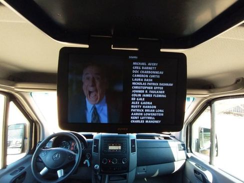 Used 2017 Mercedes-Benz Sprinter 2500 image 35