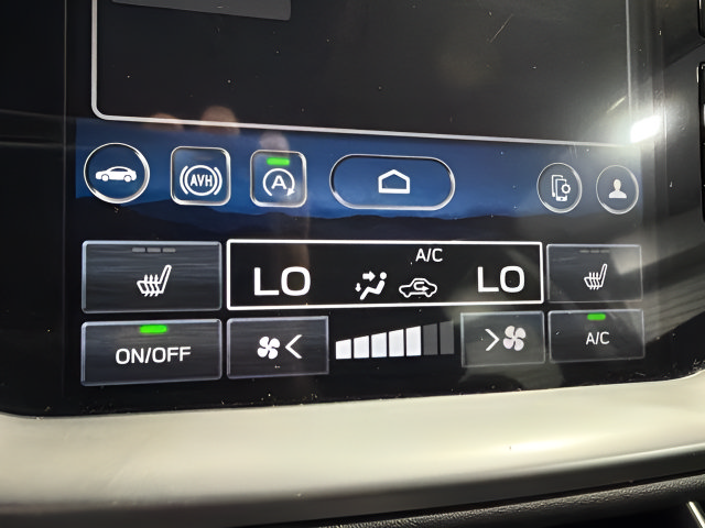 Certified 2025 Subaru Outback Premium AWD/4WD image 21