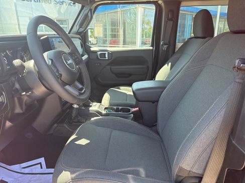 Used 2024 Jeep Wrangler Sport AWD/4WD image 11