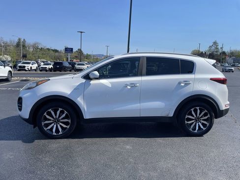 Used 2017 Kia Sportage EX AWD/4WD image 3