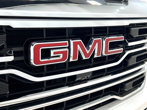 Used 2022 GMC Sierra 1500 SLT w/ SLT Premium Plus Package AWD/4WD image 41