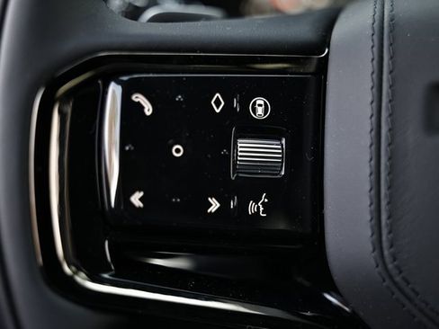 New 2026 Land Rover Range Rover Velar Dynamic SE image 43