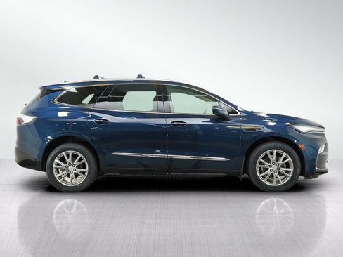 Used 2022 Buick Enclave Premium w/ Surround and Sites Package AWD/4WD image 6