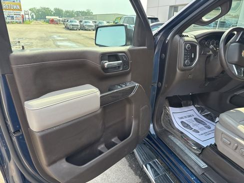 Used 2022 Chevrolet Silverado 1500 LTZ image 15