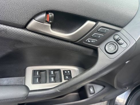 Used 2010 Acura TSX V6 Sedan FWD image 21