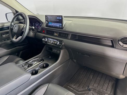 Certified 2025 Honda Pilot EX-L image 36