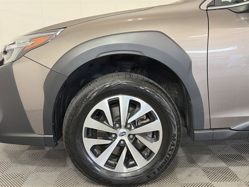 Used 2023 Subaru Outback Premium image 10