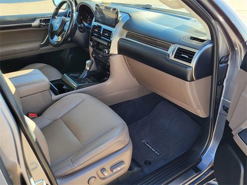 Used 2023 Lexus GX 460 Luxury image 15