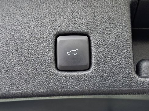 Used 2022 Ford Escape SEL AWD/4WD image 29
