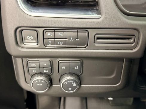 Certified 2024 Chevrolet Tahoe RST w/ Luxury Package AWD/4WD image 19
