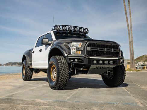 Used 2016 Ford F150 XLT AWD/4WD image 3