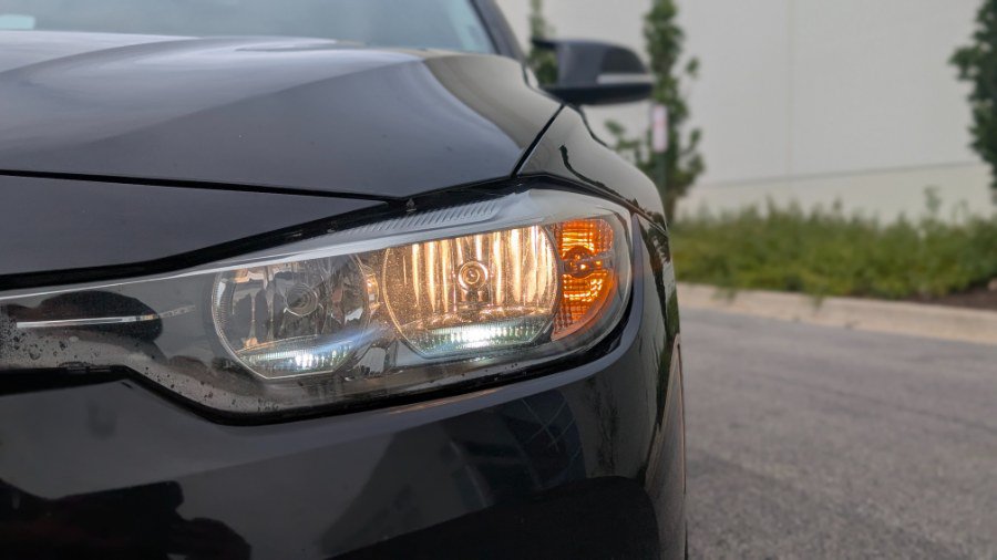 Used 2017 BMW 320i Sedan RWD image 14