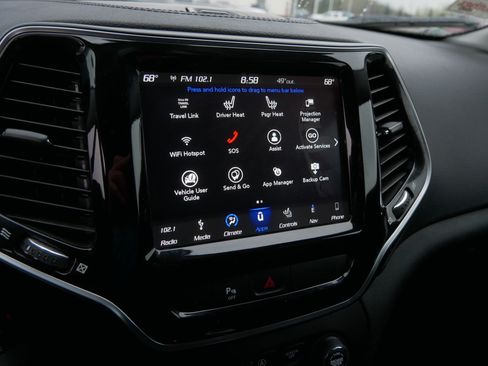 Used 2019 Jeep Cherokee Limited w/ Trailer Tow Group AWD/4WD image 32
