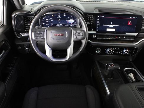 Used 2022 GMC Sierra 1500 Elevation AWD/4WD image 7
