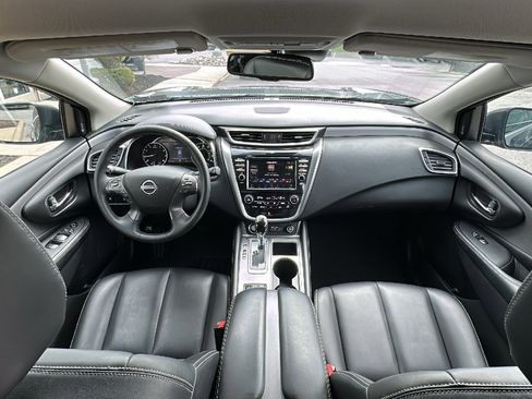 Certified 2024 Nissan Murano SV w/ SV Midnight Edition Package image 28