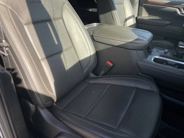 Used 2026 GMC Sierra 1500 Denali w/ Technology Package AWD/4WD image 25