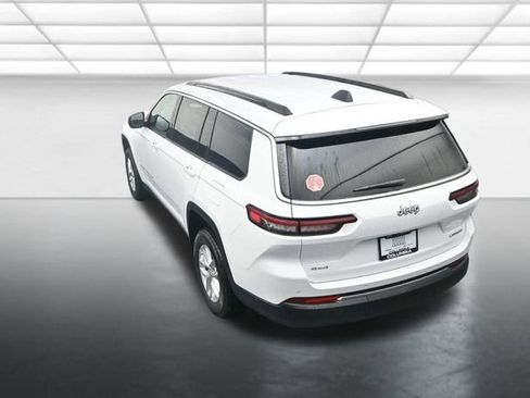 New 2025 Jeep Grand Cherokee L Laredo image 14