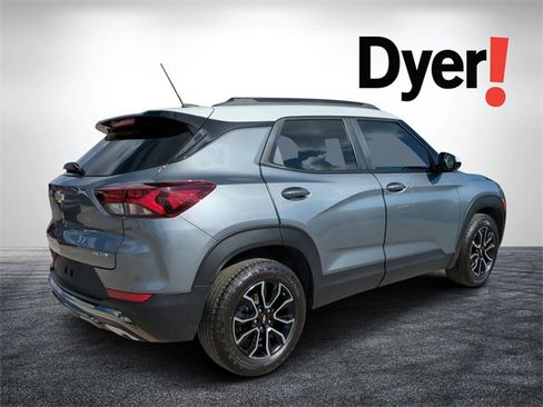 Certified 2021 Chevrolet TrailBlazer ACTIV w/ Technology Package image 3
