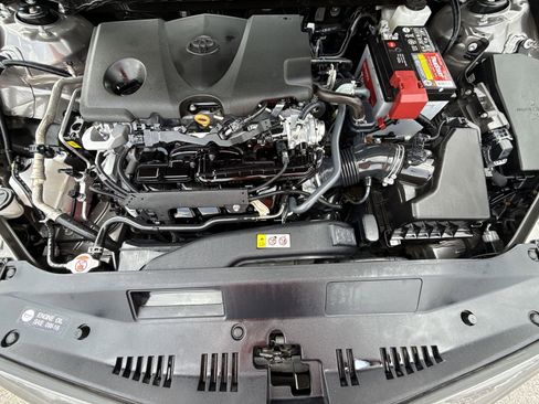 Certified 2023 Toyota Camry SE image 17