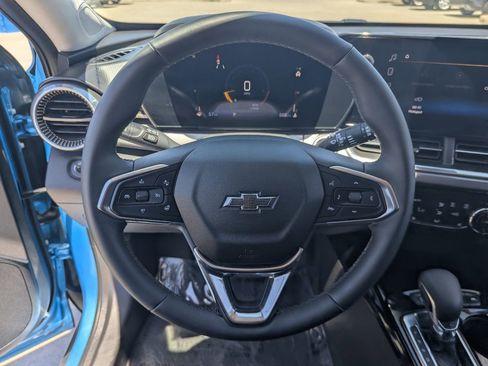 Used 2025 Chevrolet Trax ACTIV w/ Driver Confidence Package FWD image 20