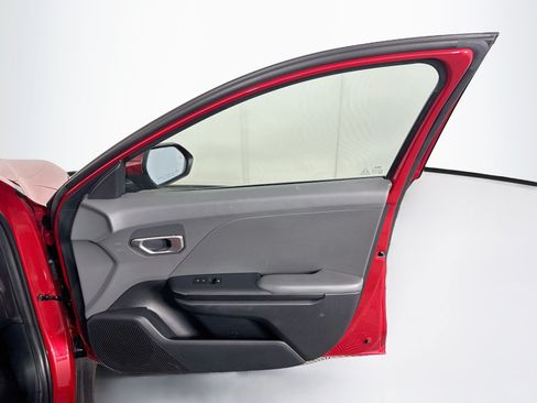 Used 2025 Kia K4 FWD image 30