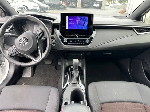 Used 2023 Toyota Corolla SE w/ SE Premium Package FWD image 11