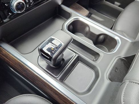 Used 2022 GMC Sierra 1500 Elevation w/ Elevation Premium Package image 31