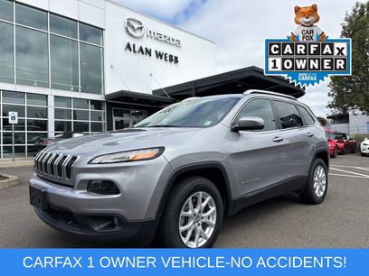 Used 2017 Jeep Cherokee Latitude w/ Safety/Convenience Group