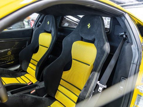 Used 2015 Ferrari 458 Speciale Coupe RWD image 11