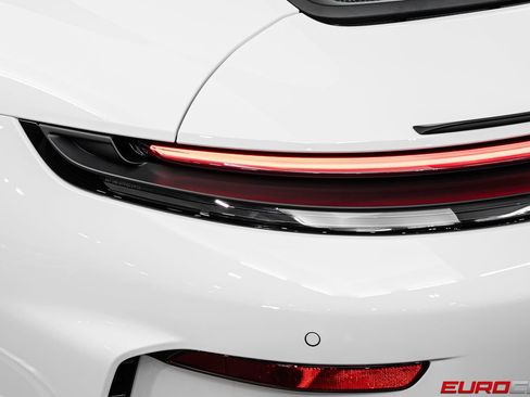 Used 2026 Porsche 911 GT3 RWD image 24